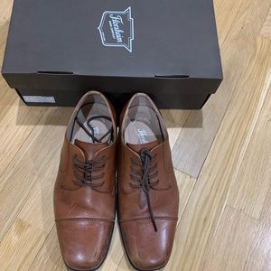 5M Florsheim dress shoes. Worn twice. Need a good polish.